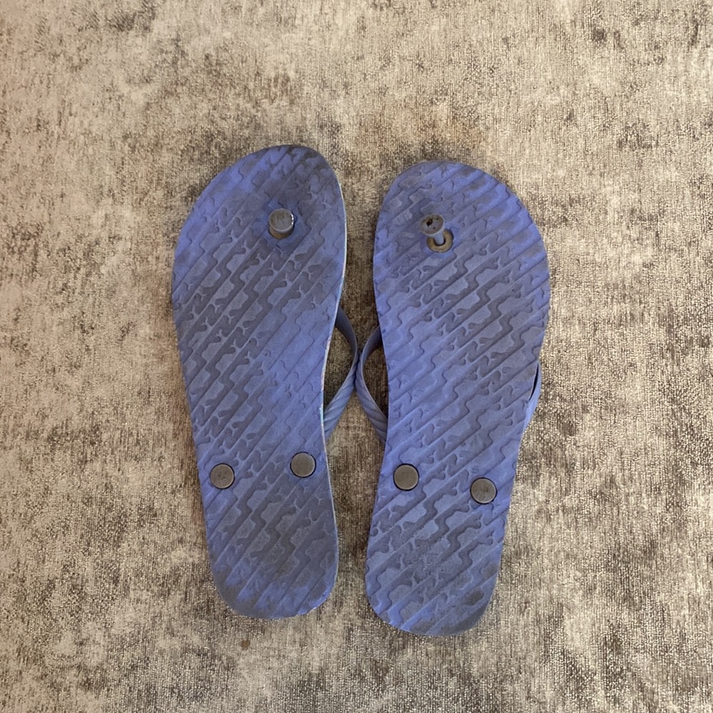 Vineyard vines flip flops {1009} - Picture 5 of 7